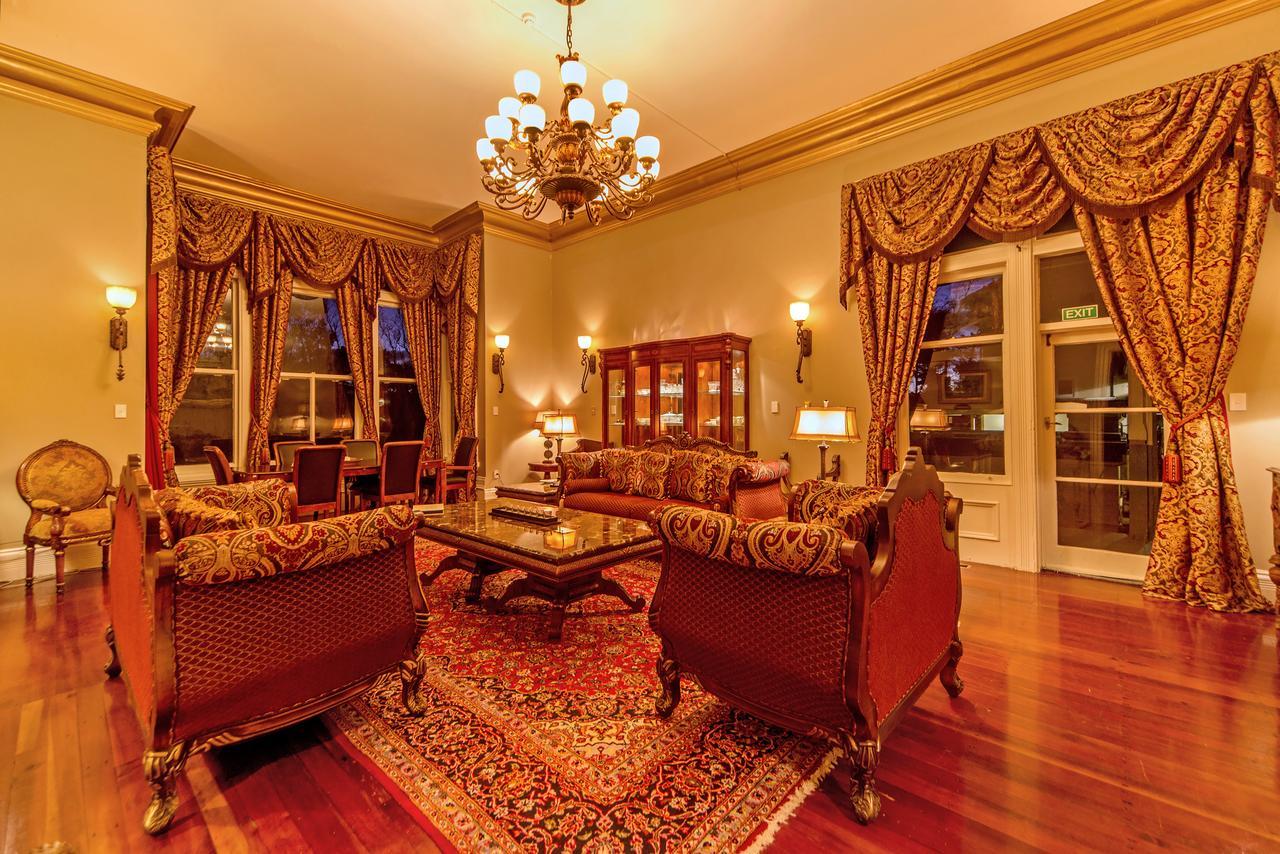 Highden Manor Estate Hotel พาล์เมอร์สตันนอร์ท ภายนอก รูปภาพ