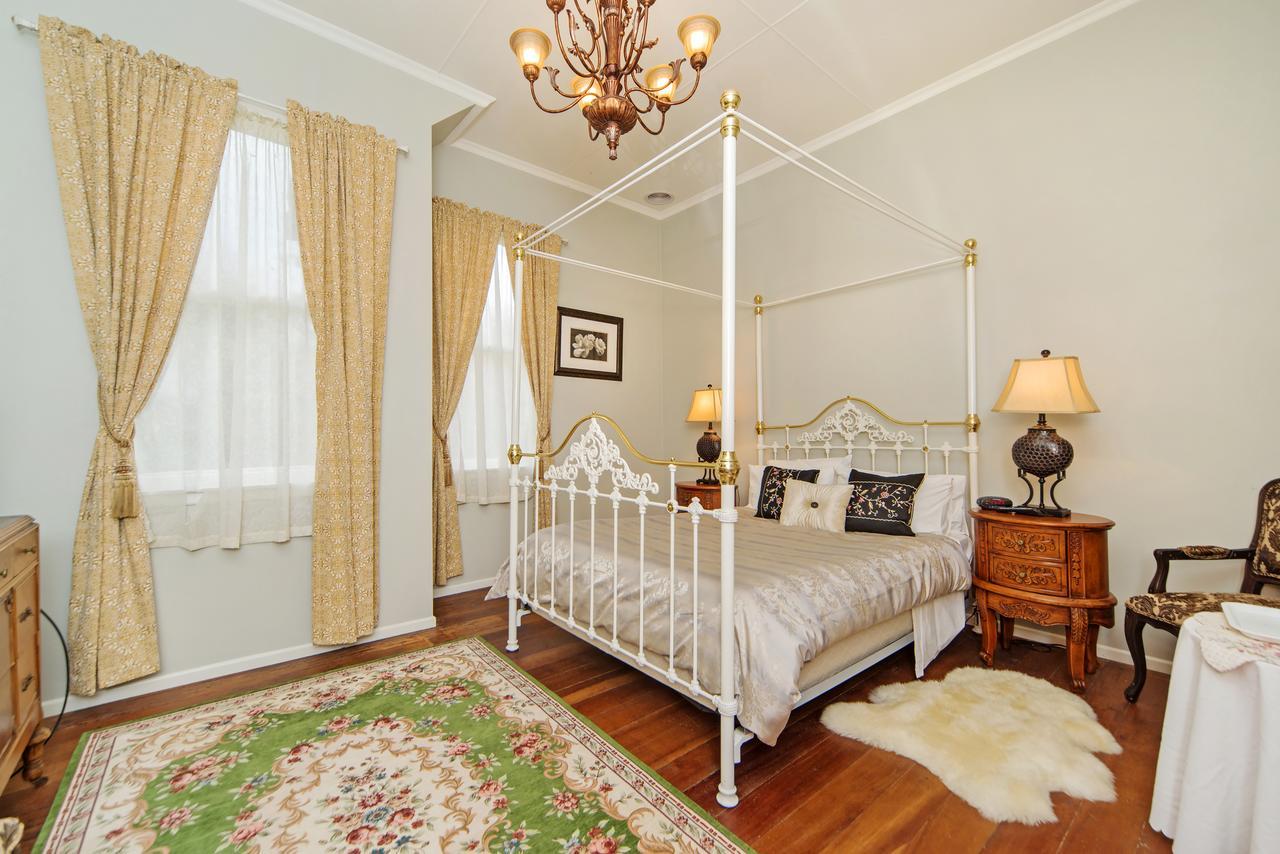 Highden Manor Estate Hotel พาล์เมอร์สตันนอร์ท ภายนอก รูปภาพ
