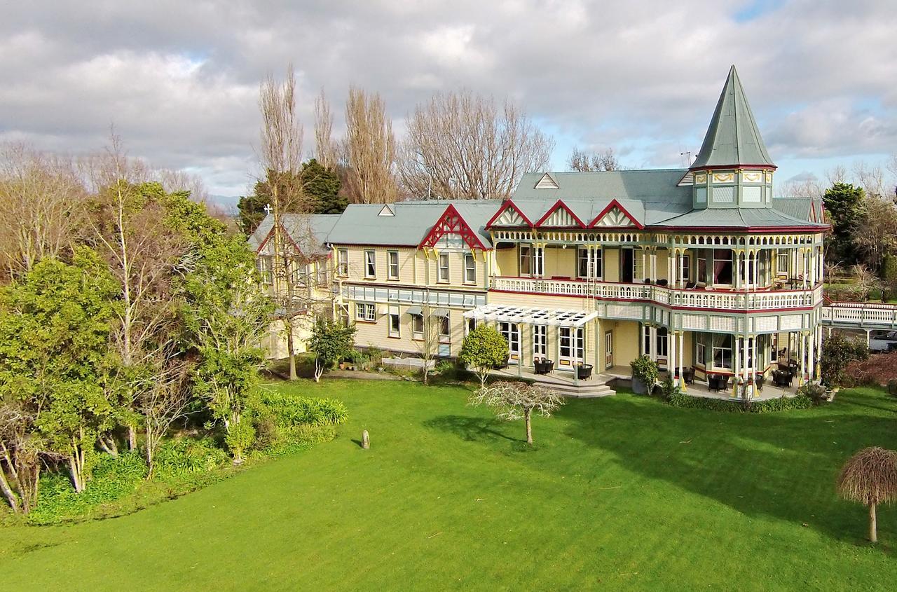 Highden Manor Estate Hotel พาล์เมอร์สตันนอร์ท ภายนอก รูปภาพ