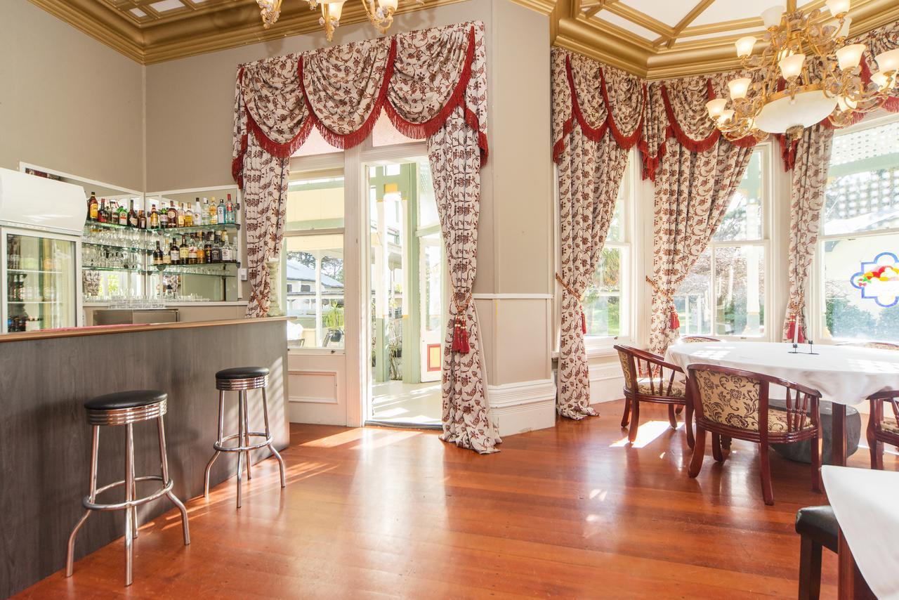 Highden Manor Estate Hotel พาล์เมอร์สตันนอร์ท ภายนอก รูปภาพ