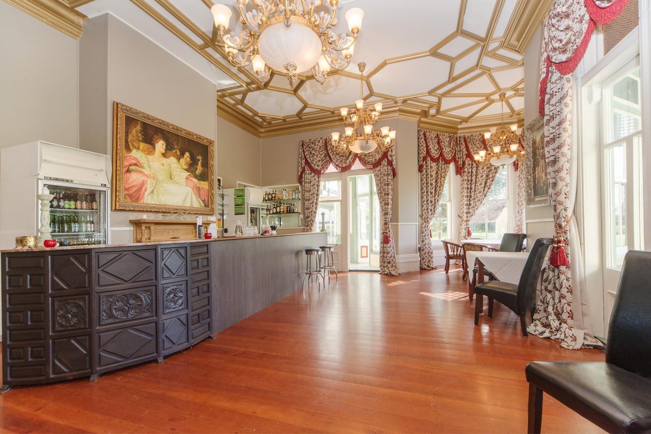 Highden Manor Estate Hotel พาล์เมอร์สตันนอร์ท ภายนอก รูปภาพ