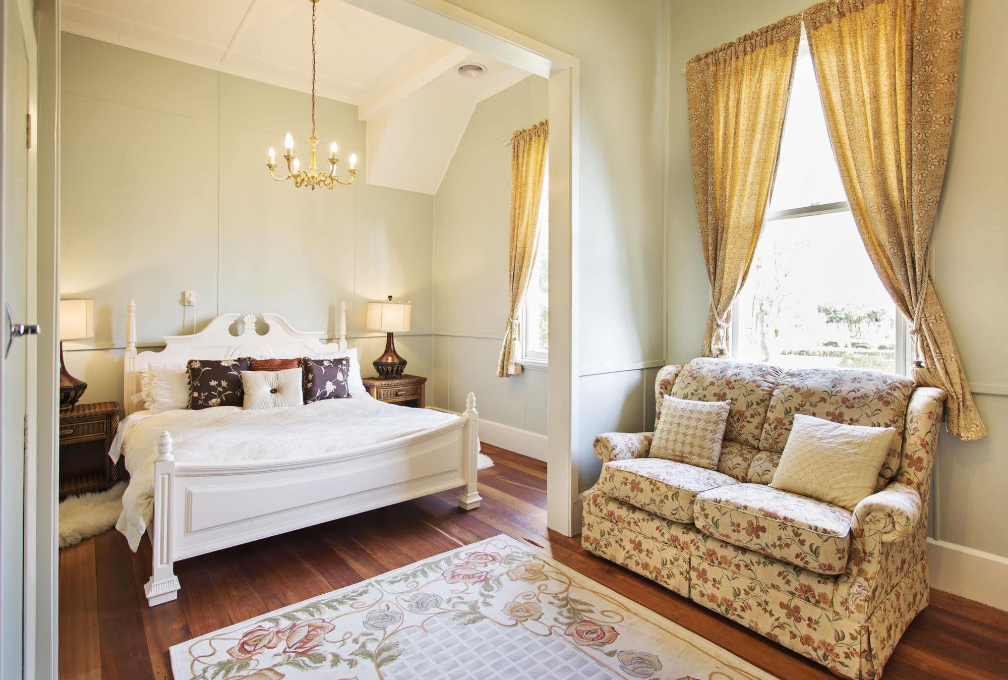 Highden Manor Estate Hotel พาล์เมอร์สตันนอร์ท ภายนอก รูปภาพ