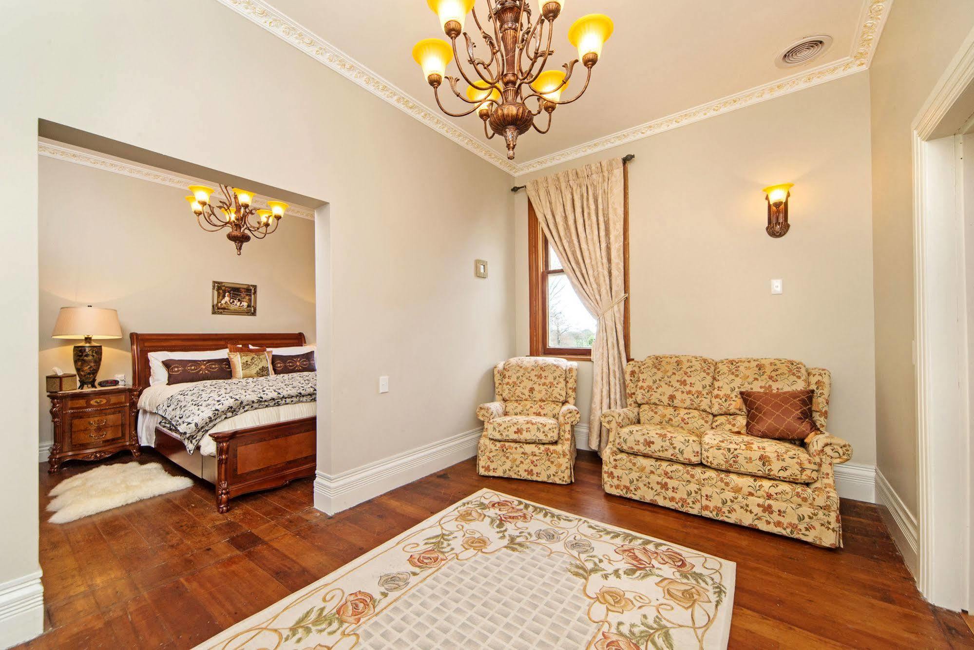 Highden Manor Estate Hotel พาล์เมอร์สตันนอร์ท ภายนอก รูปภาพ