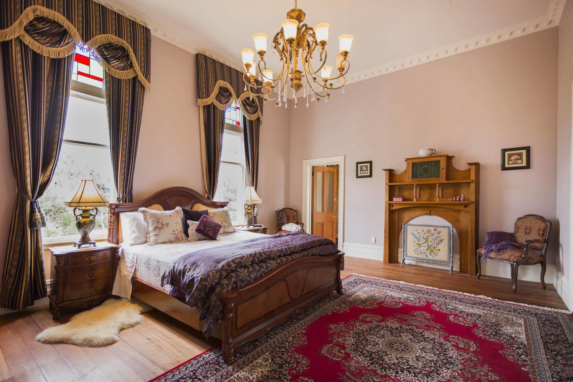 Highden Manor Estate Hotel พาล์เมอร์สตันนอร์ท ภายนอก รูปภาพ