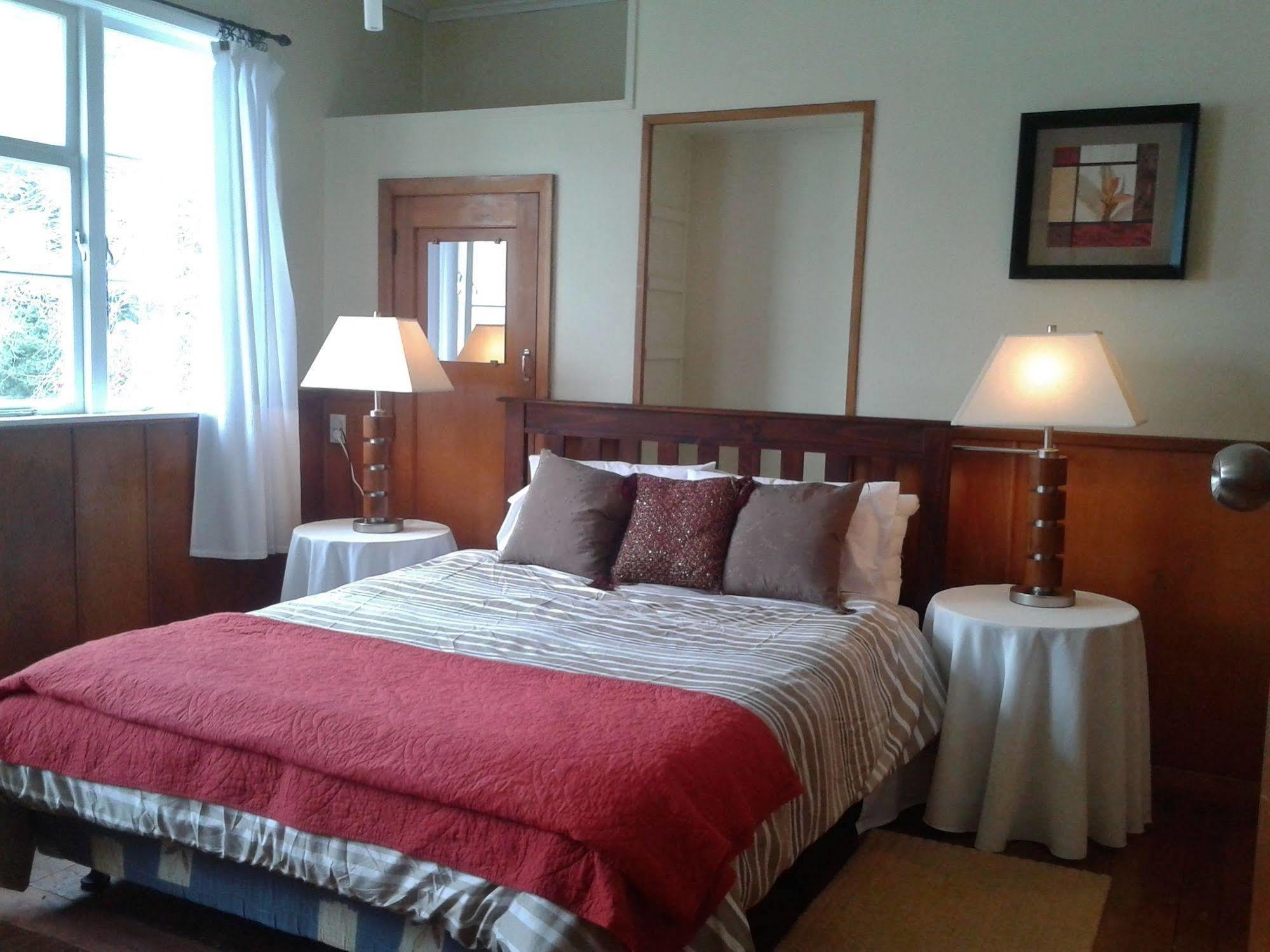 Highden Manor Estate Hotel พาล์เมอร์สตันนอร์ท ภายนอก รูปภาพ