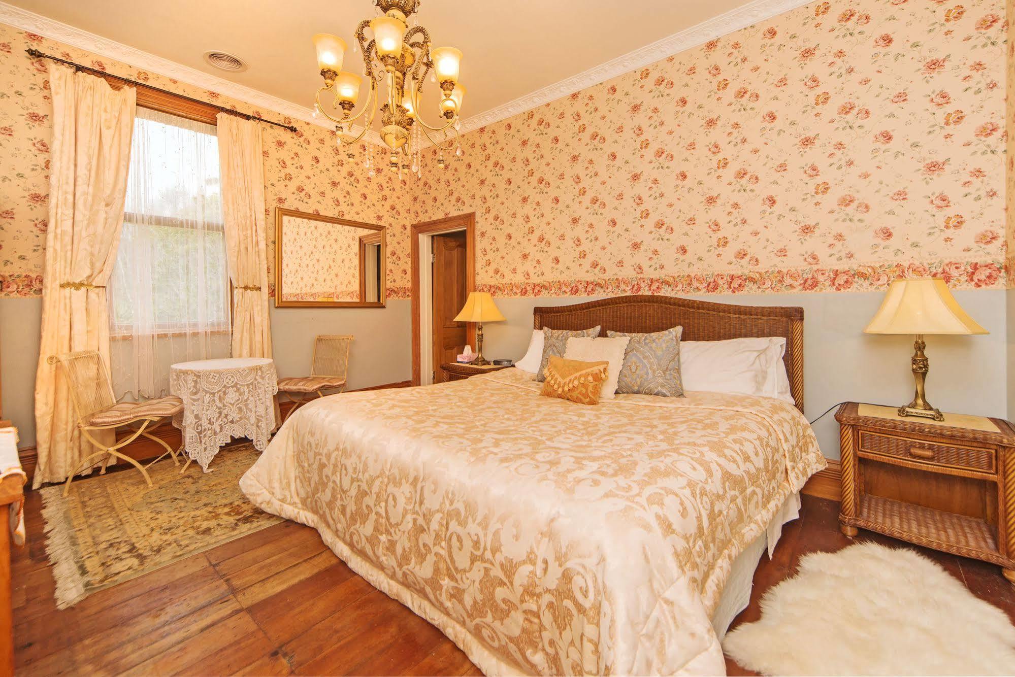 Highden Manor Estate Hotel พาล์เมอร์สตันนอร์ท ภายนอก รูปภาพ