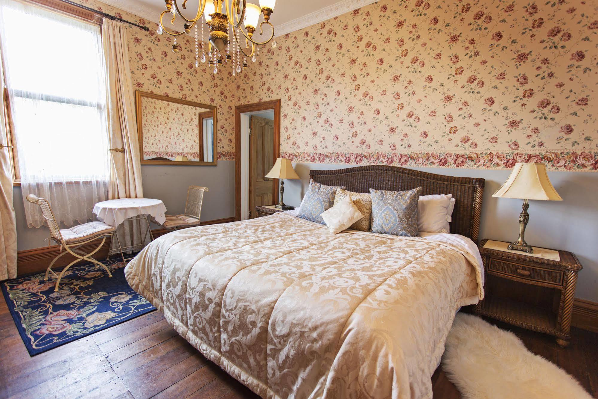 Highden Manor Estate Hotel พาล์เมอร์สตันนอร์ท ภายนอก รูปภาพ