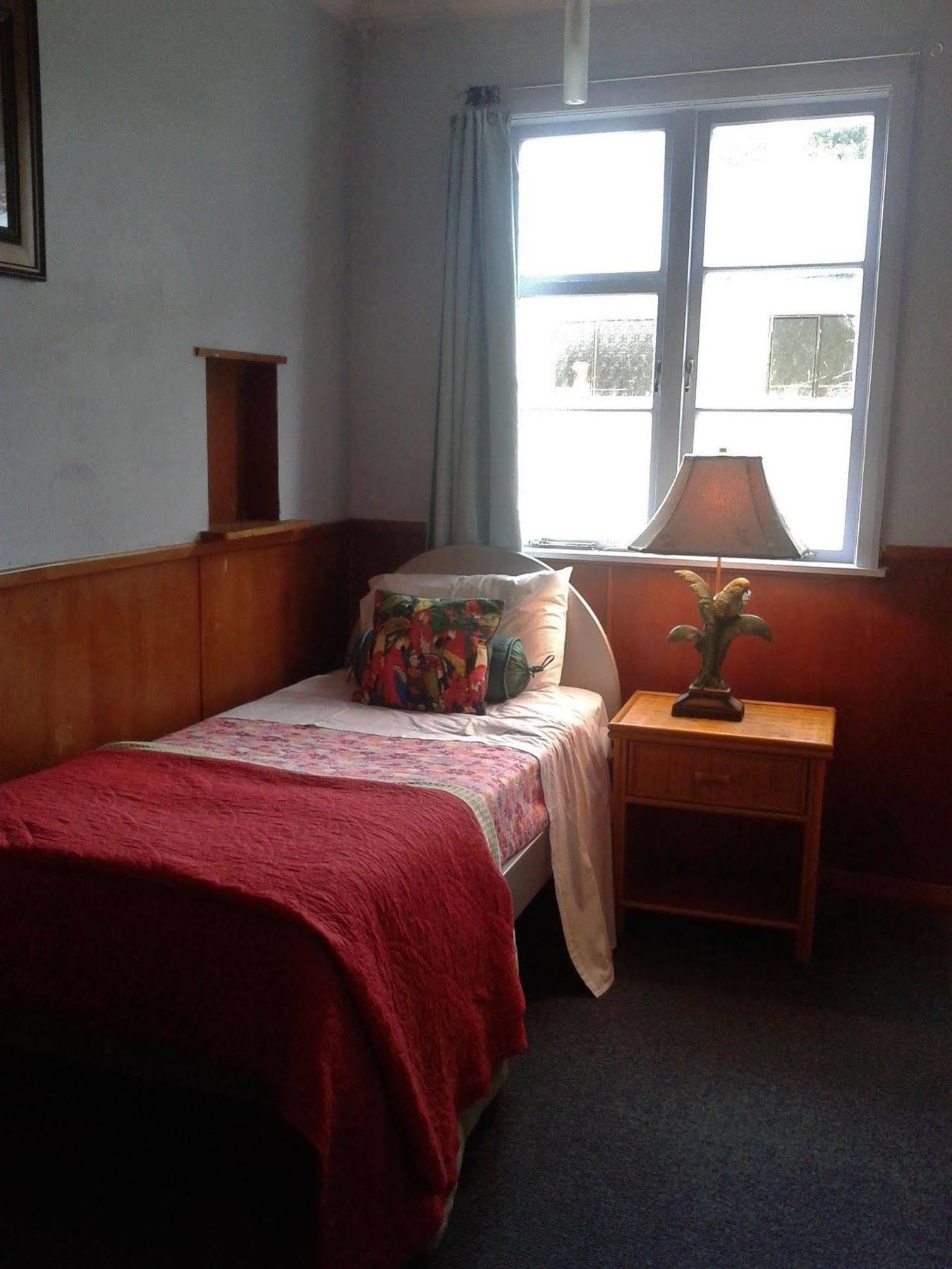 Highden Manor Estate Hotel พาล์เมอร์สตันนอร์ท ภายนอก รูปภาพ